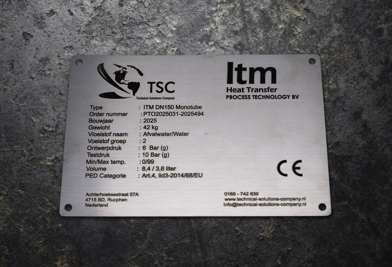 The Dutch Nameplate Company